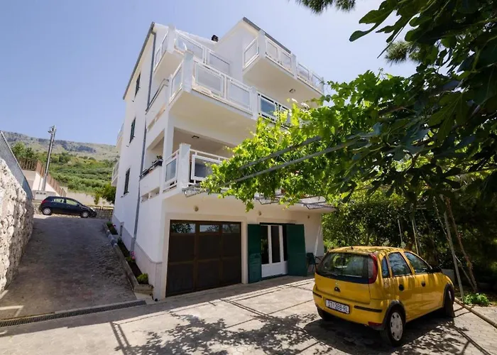 Apartments Bandalo
